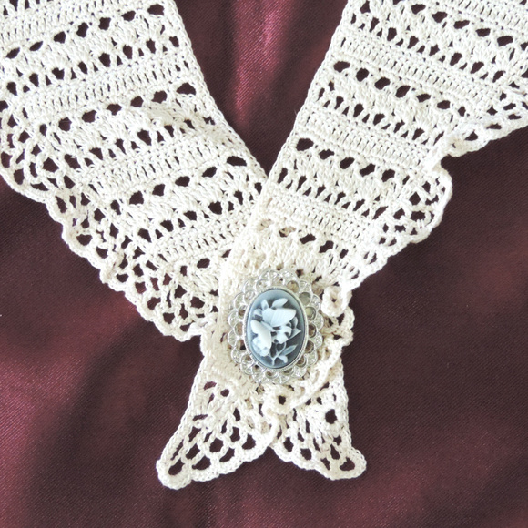 Crochet Lace Collar with Blue Cameo Butterfly Pin - Picture 2 of 4